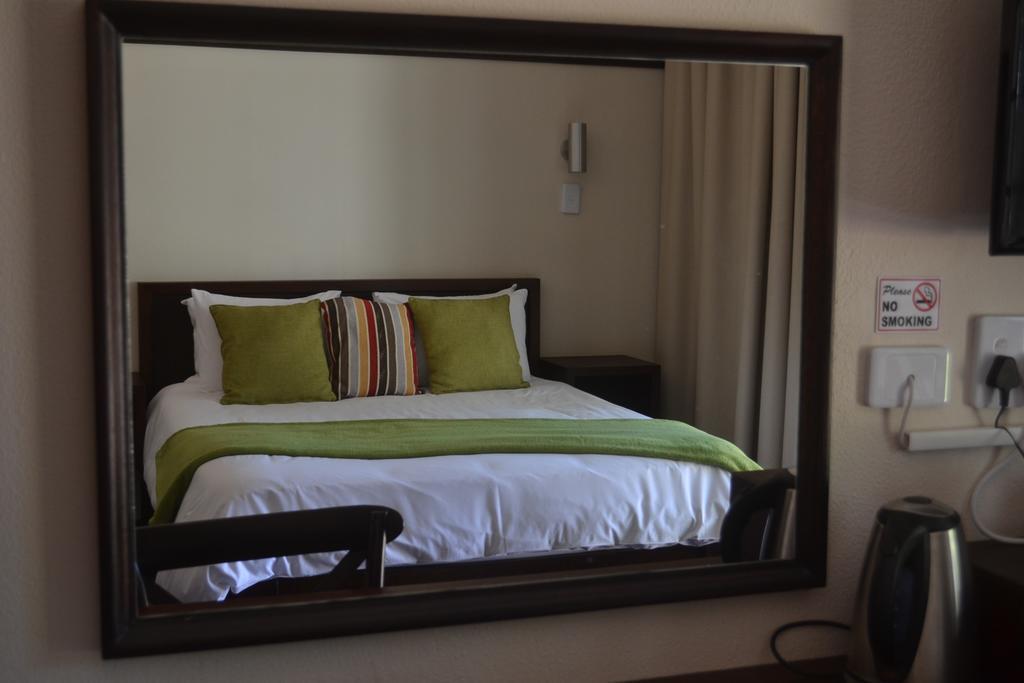 Be At Home Guesthouse เคลิร์กสดอร์ป ภายนอก รูปภาพ